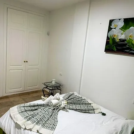 Charming Studio In Mar With Shared Pool 50 M² 팔름-마르