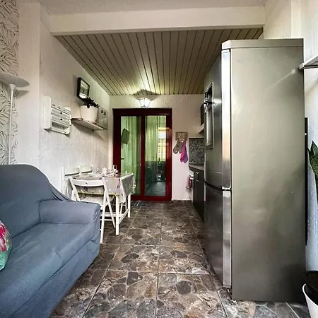Charming Studio In Mar With Shared Pool 50 M² 아파트 *